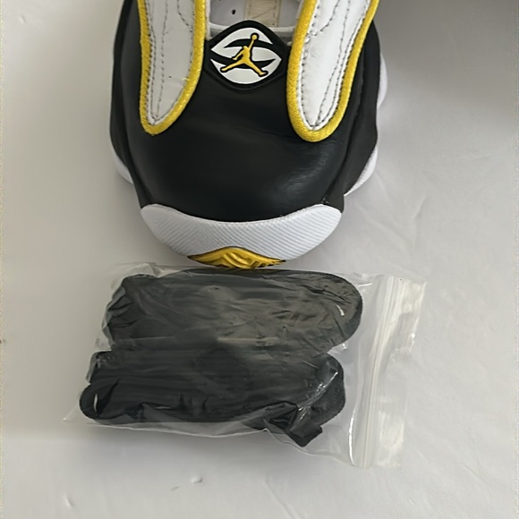 NIKE - AIR JORDAN || Pro Strong GS Tour Kids Sneakers. Sz. 5Y - Picture 10 of 17